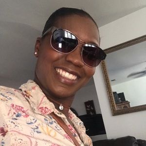 Meet your Posher, Raissa